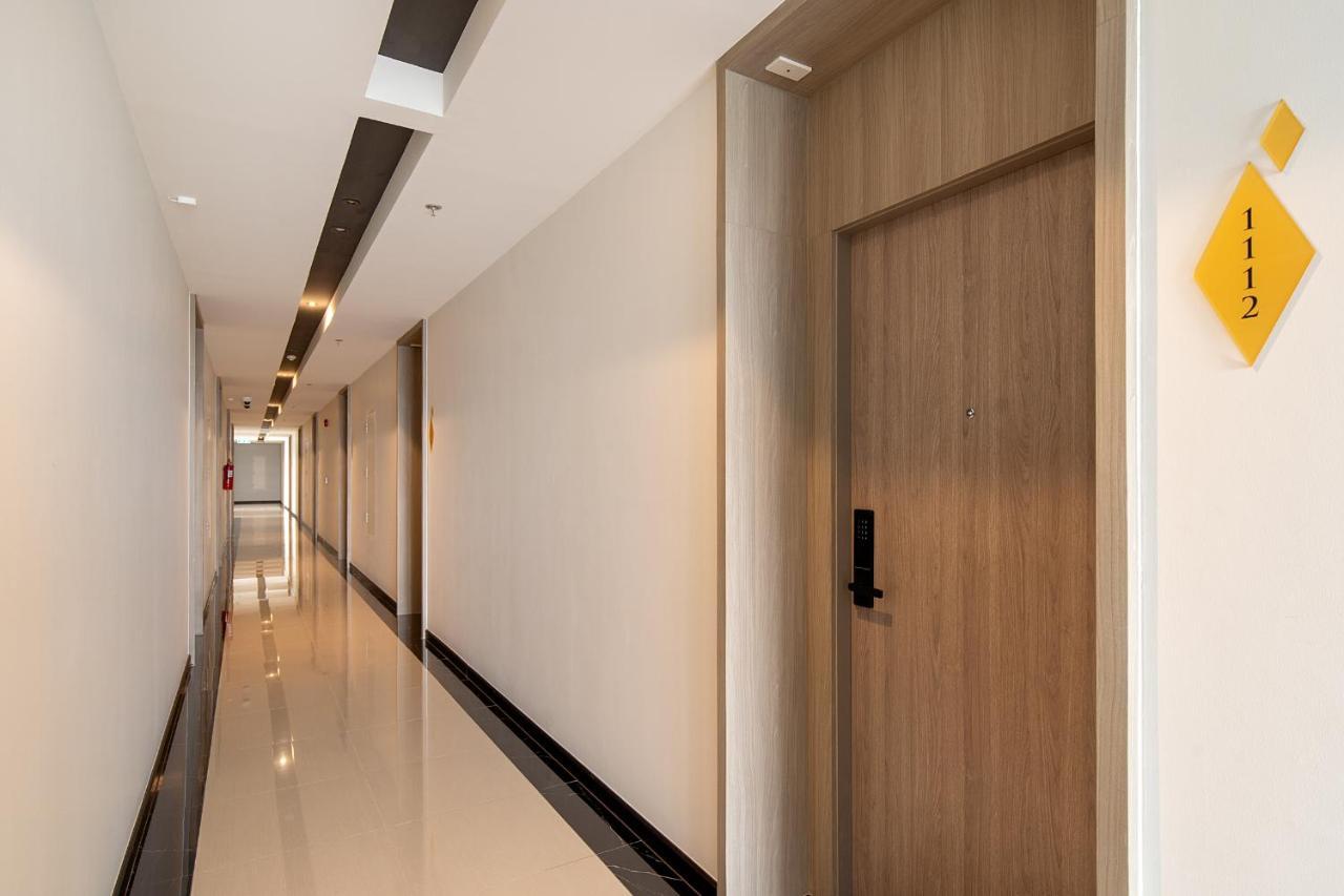 Thaya Hotel Bangkok Ngoại thất bức ảnh