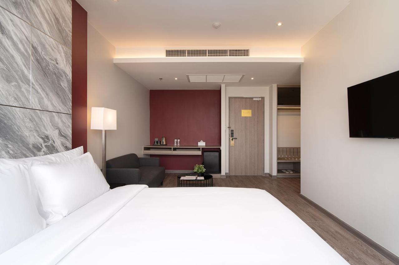 Thaya Hotel Bangkok Ngoại thất bức ảnh