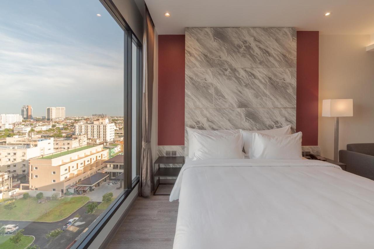 Thaya Hotel Bangkok Ngoại thất bức ảnh