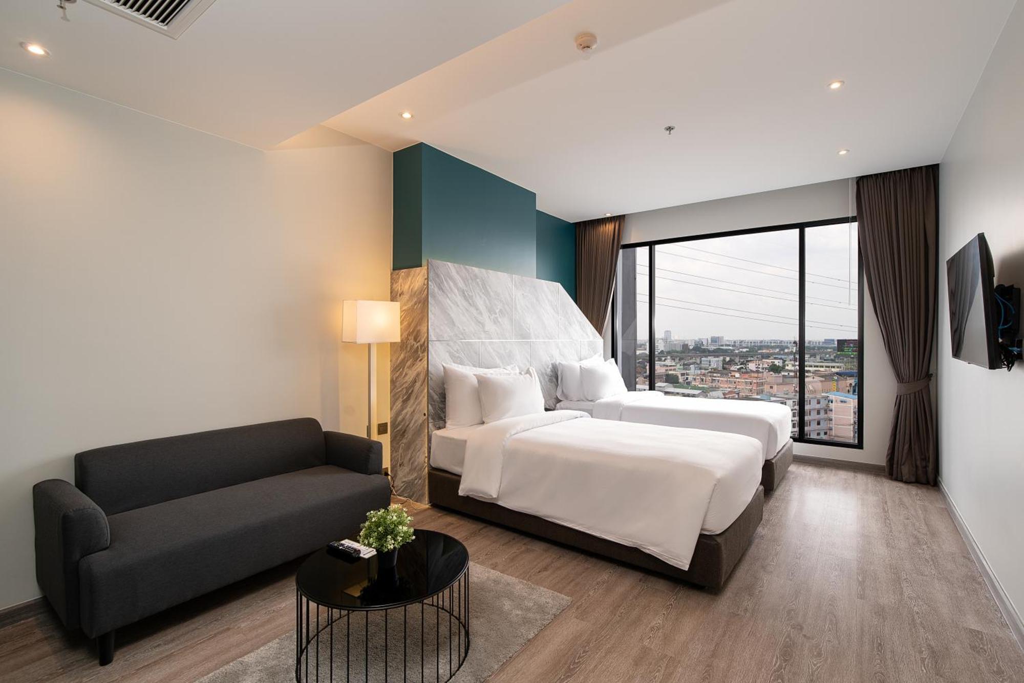 Thaya Hotel Bangkok Ngoại thất bức ảnh