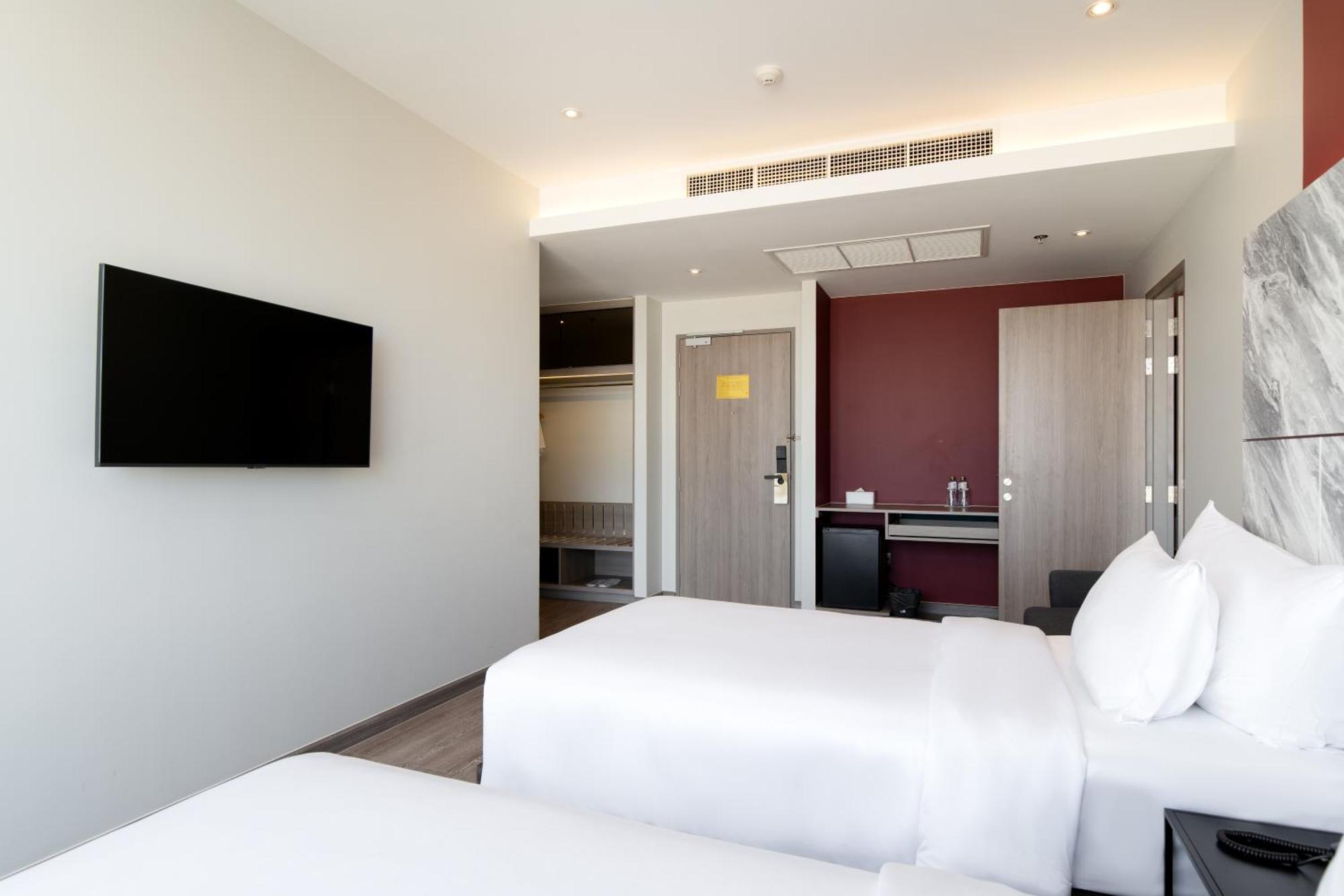 Thaya Hotel Bangkok Ngoại thất bức ảnh
