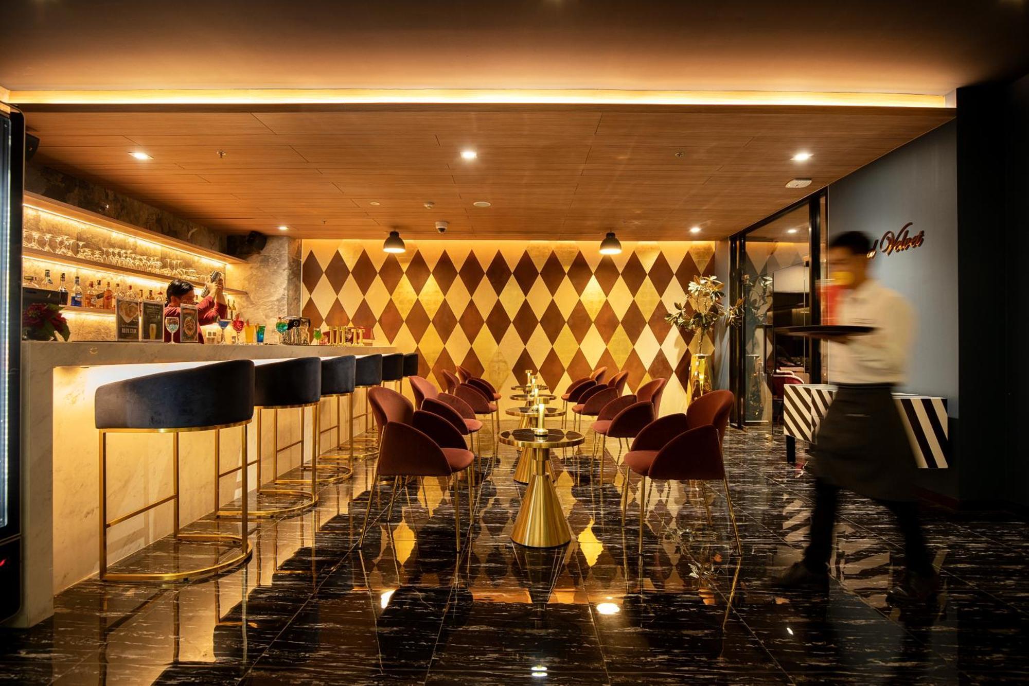 Thaya Hotel Bangkok Ngoại thất bức ảnh