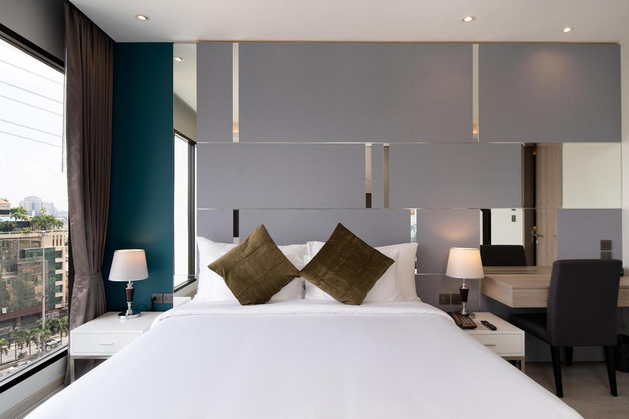Thaya Hotel Bangkok Ngoại thất bức ảnh