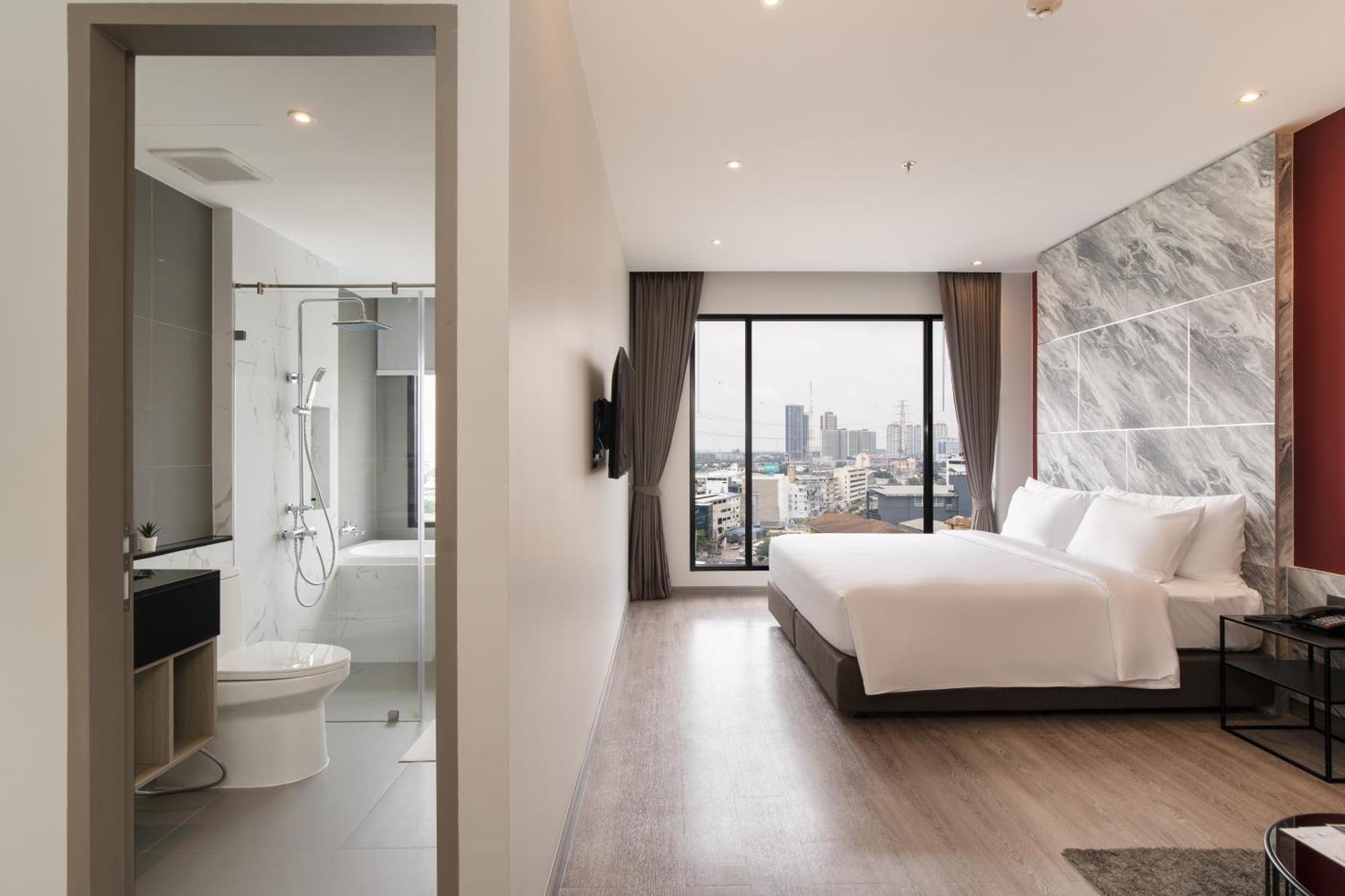 Thaya Hotel Bangkok Ngoại thất bức ảnh