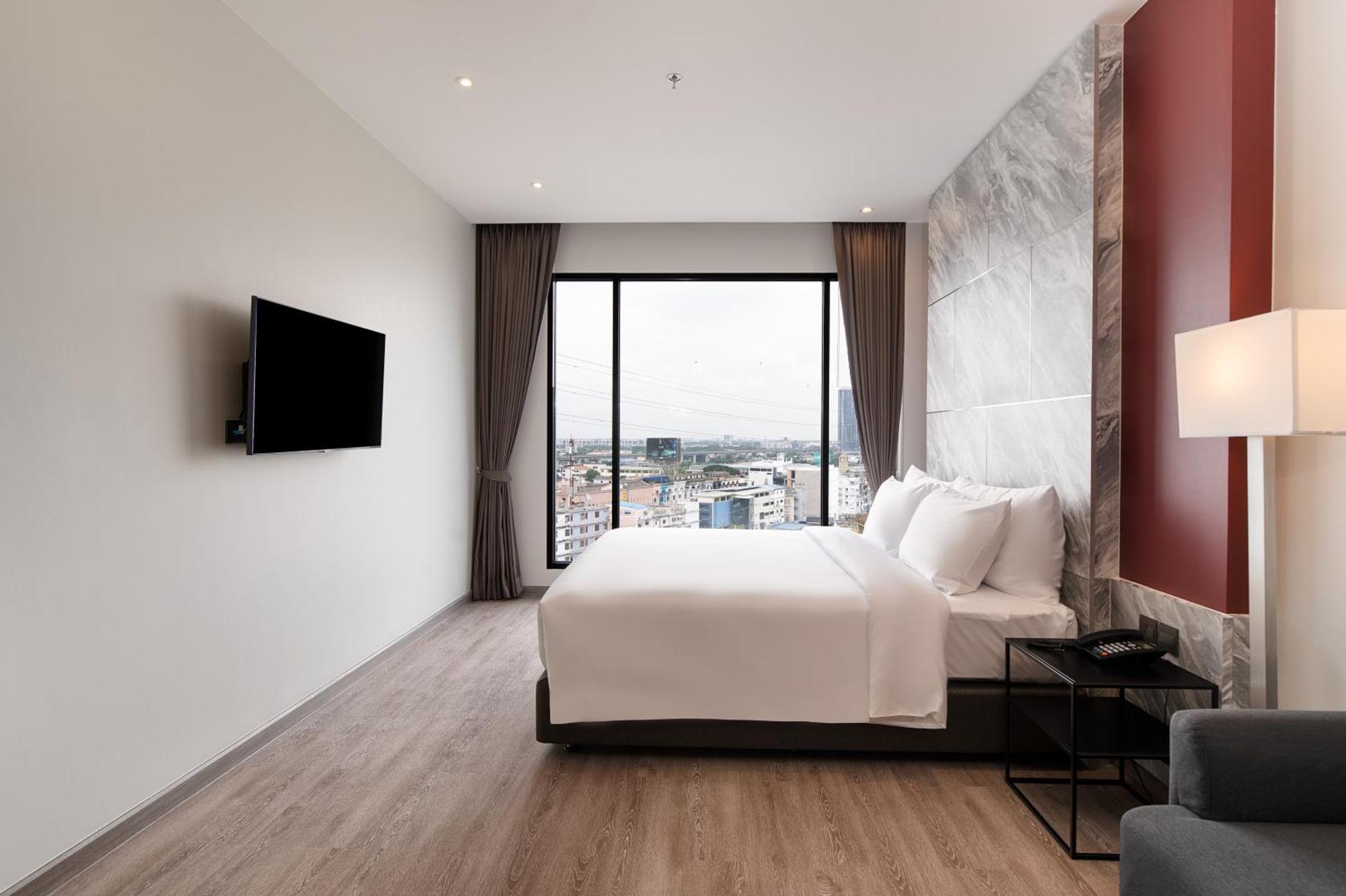 Thaya Hotel Bangkok Ngoại thất bức ảnh